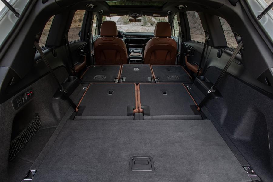 Багажник Audi Q7 55 TFSI Quattro (4M) 2019 года  (NA) (фото 34 из 37)